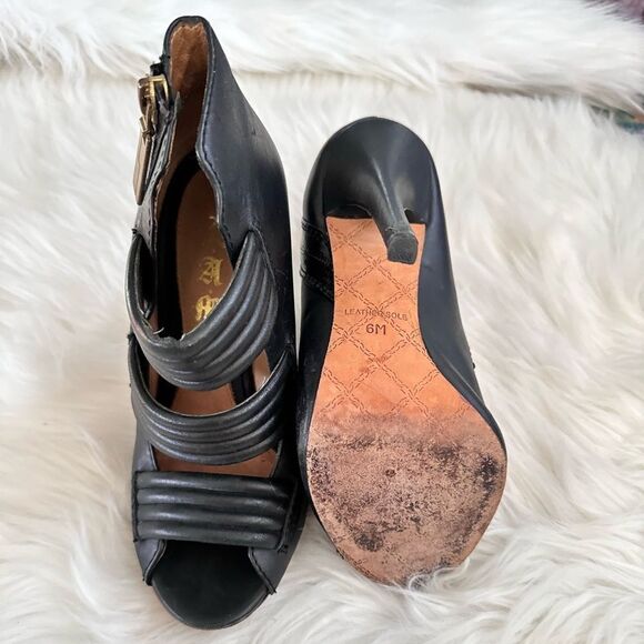 L.A.M.B heels - Picture 3 of 4